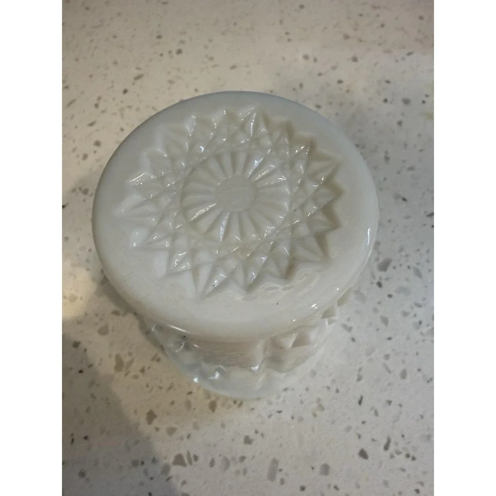 Westmoreland Old Quilt Milk Glass 4